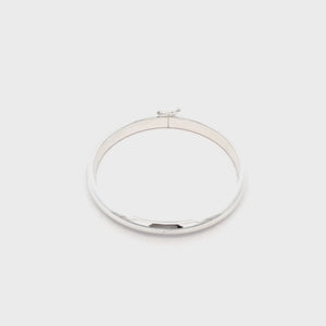 
                
                    Load and play video in Gallery viewer, Bangle (Classic) - Sterling Silver Baby Bangle Bracelet
                
            