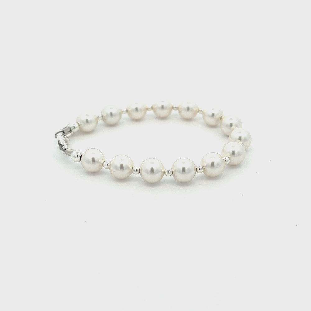 
                
                    Load and play video in Gallery viewer, Sterling Silver Bracelet with Chunky Pearls for Little Girls
                
            