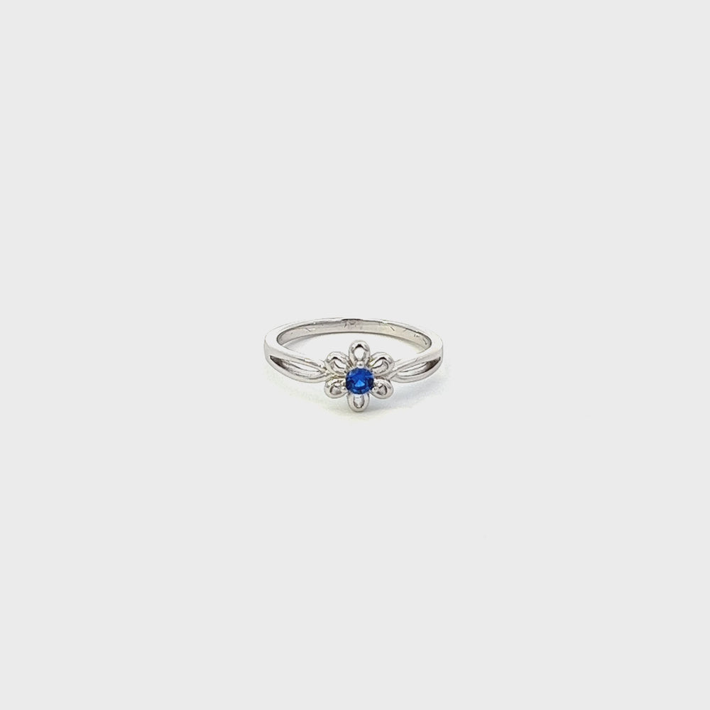 
                
                    Load and play video in Gallery viewer, Sterling Silver Daisy Birthstone Baby Ring for Kids
                
            