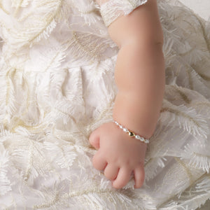 
                
                    Load image into Gallery viewer, Willow - 14K Gold Plated Pearl Heart Bracelet for Babies or Kids
                
            